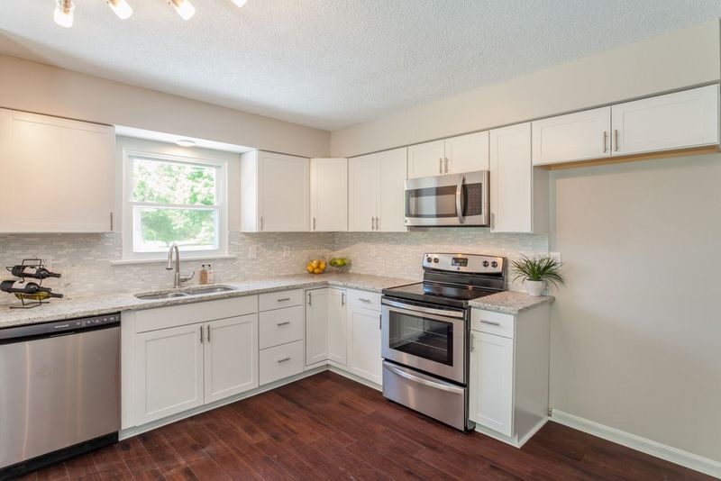 722 Rippling Stream Rd, Durham, NC 27704