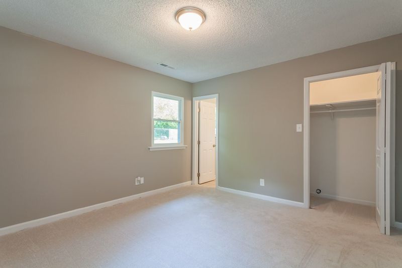 722 Rippling Stream Rd, Durham, NC 27704