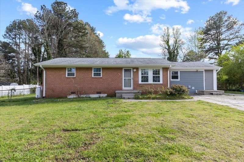 722 Shay Dr, Durham, NC 27704