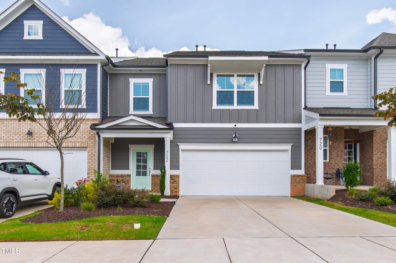 722 Toulouse Ct, Cary, NC 27519
