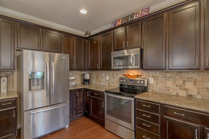 7220 Ladbrooke St, Raleigh, NC 27617