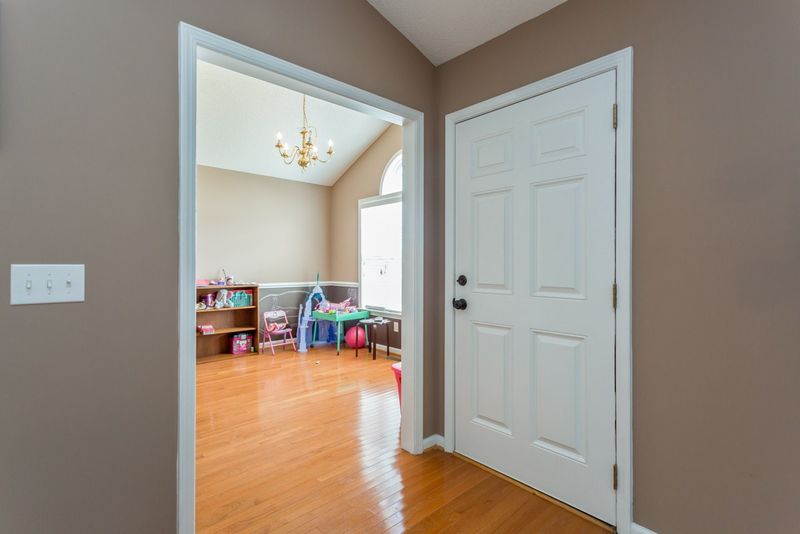 7220 Messenger Dr, Willow Springs, NC 27592
