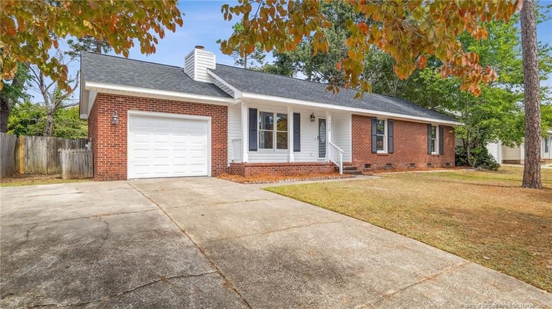 7220 Shady Grove Ln, Fayetteville, NC 28314