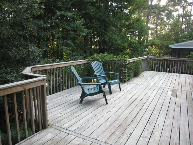 7221 Bluffside Ct, Raleigh, NC 27615