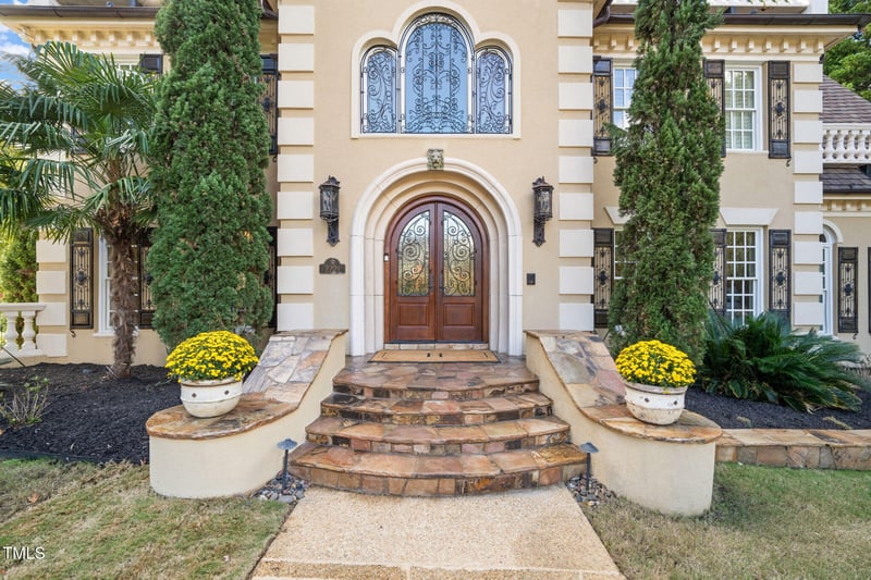 7221 Manor Oaks Dr, Raleigh, NC 27615