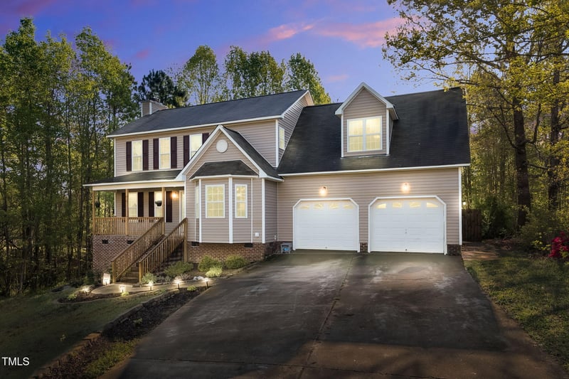 7221 Messenger Dr, Willow Springs, NC 27592