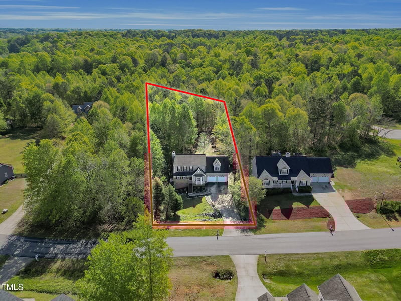 7221 Messenger Dr, Willow Springs, NC 27592