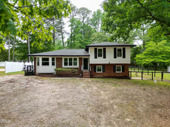 7221 Pilgrim Rd, Raleigh, NC 27616