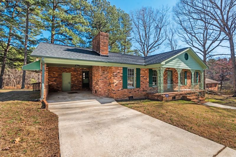 7222 Russell Rd, Durham, NC 27712
