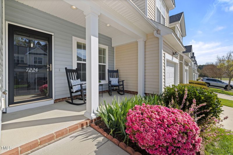 7224 Aquinas Ave, Raleigh, NC 27617