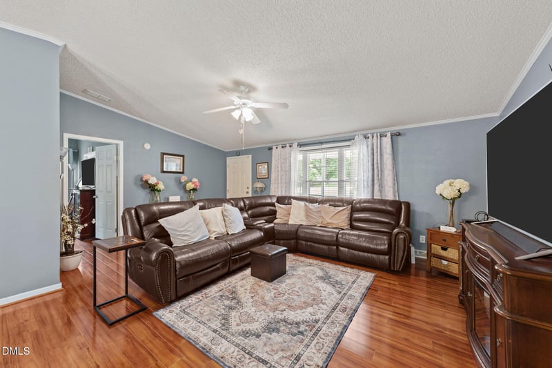 7229 Pecan Tree St, Willow Springs, NC 27592