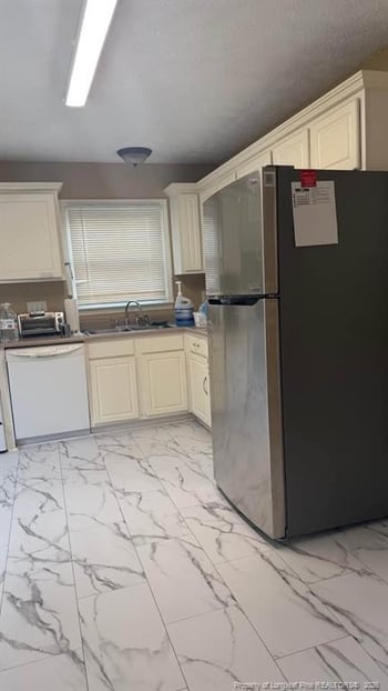 7229 Tollhouse Dr, Fayetteville, NC 28314