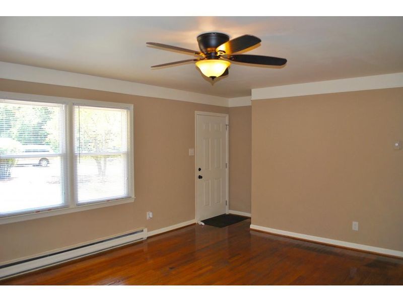 723 Cameron St, Burlington, NC 27215