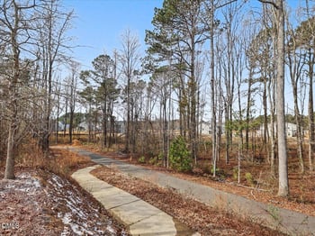723 Crestdale Dr, Clayton, NC 27520