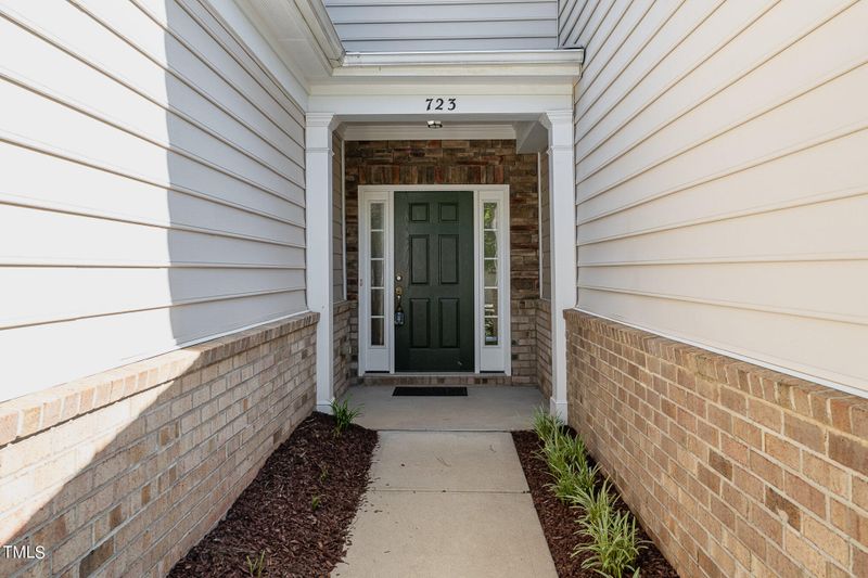 723 Grace Hodge Dr, Cary, NC 27519