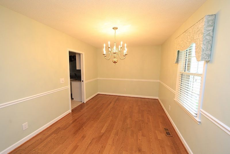 723 Hillandale Ln, Garner, NC 27529