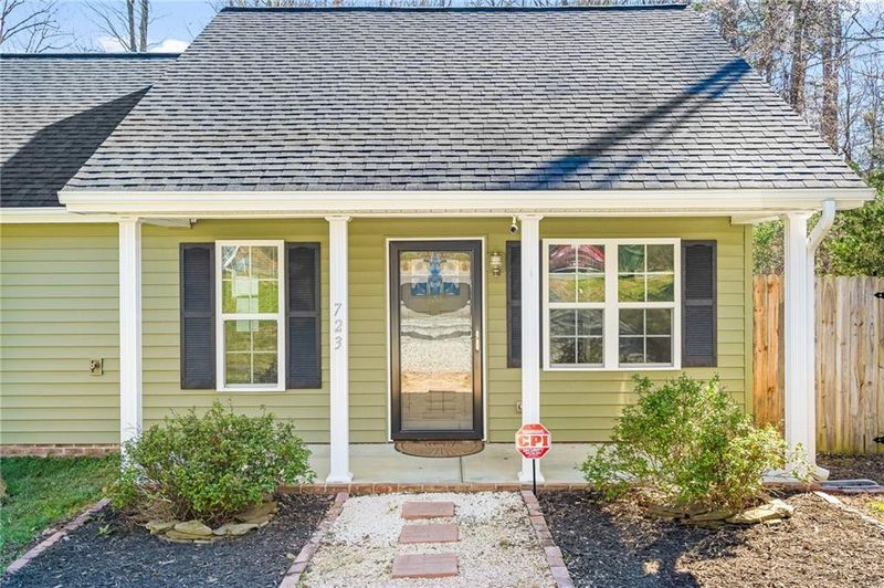 723 Roosevelt St, Mebane, NC 27302