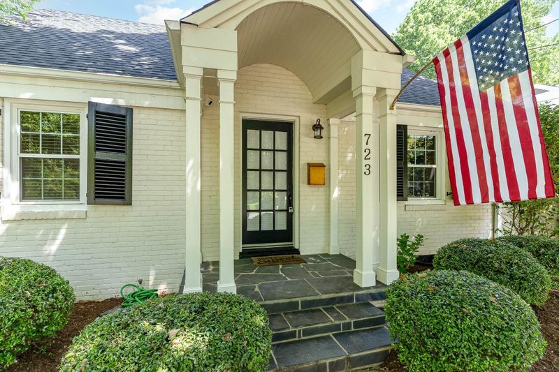 723 E Whitaker Mill Rd, Raleigh, NC 27608