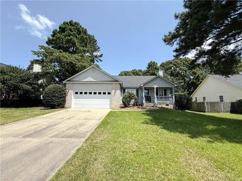 7232 Beaver Run Dr, Fayetteville, NC 28314