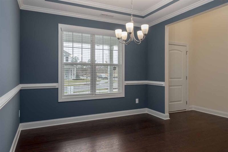 7233 Vanover Dr, Raleigh, NC 27604