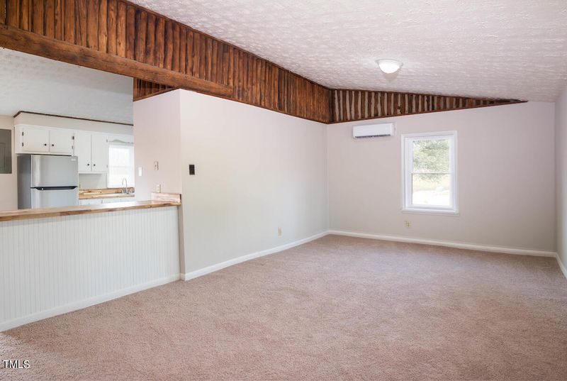 7235 Dirgie Mine Rd, Roxboro, NC 27574