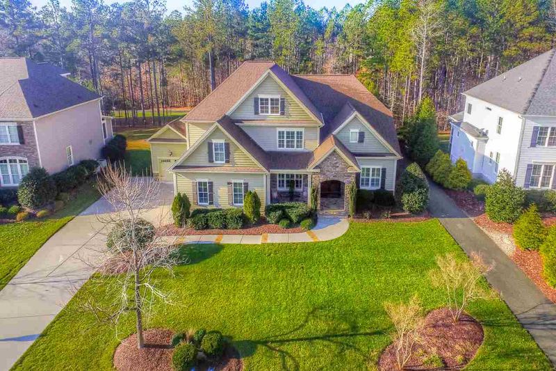 7236 Ryehill Dr, Cary, NC 27519