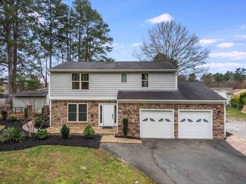 7237 Berkshire Downs Dr, Raleigh, NC 27616