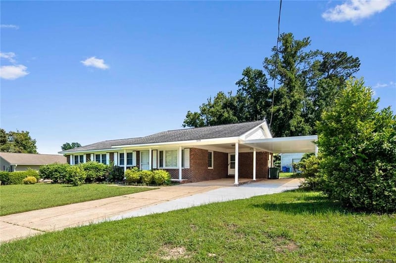 7239 Godfrey Dr, Fayetteville, NC 28303