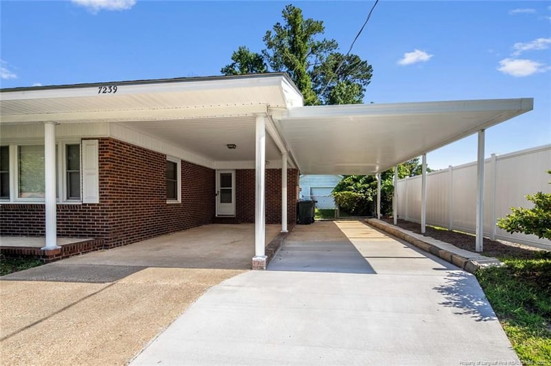 7239 Godfrey Dr, Fayetteville, NC 28303