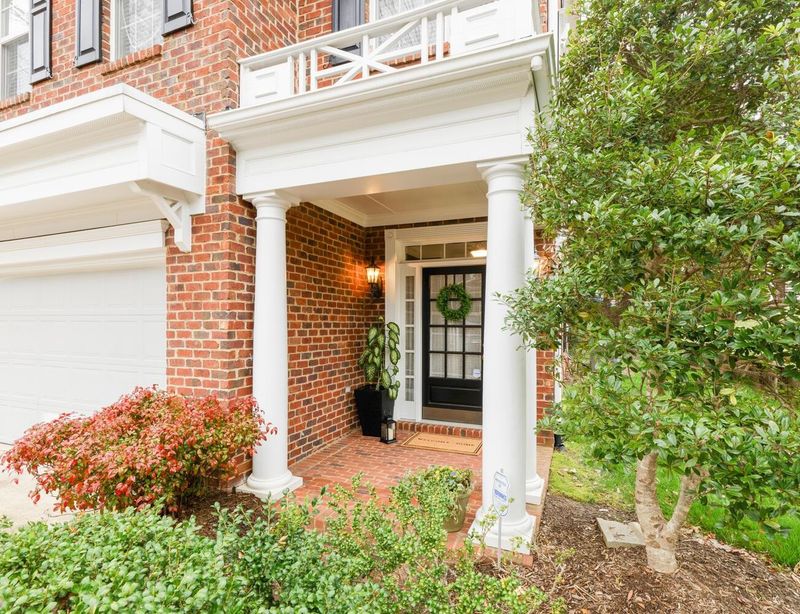 7239 Summit Waters Ln, Raleigh, NC 27613