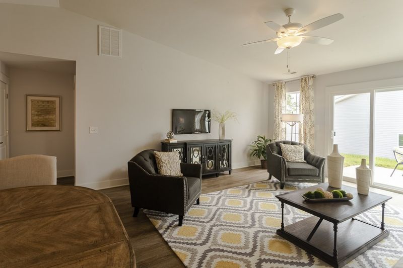 724 Breckinridge Dr #180, Haw River, NC 27258