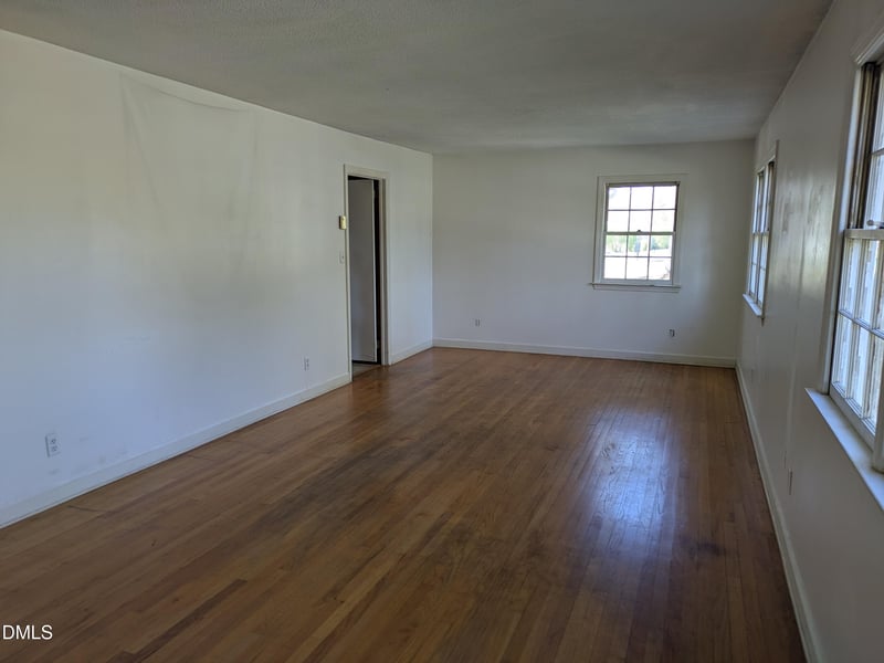 724 Brewer Cir, Wake Forest, NC 27587
