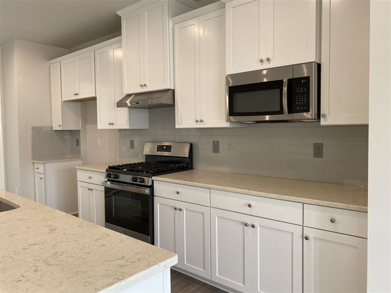 724 Channing Park Cir, Cary, NC 27519