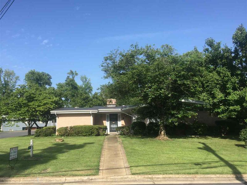 724 Delaney Dr, Raleigh, NC 27610