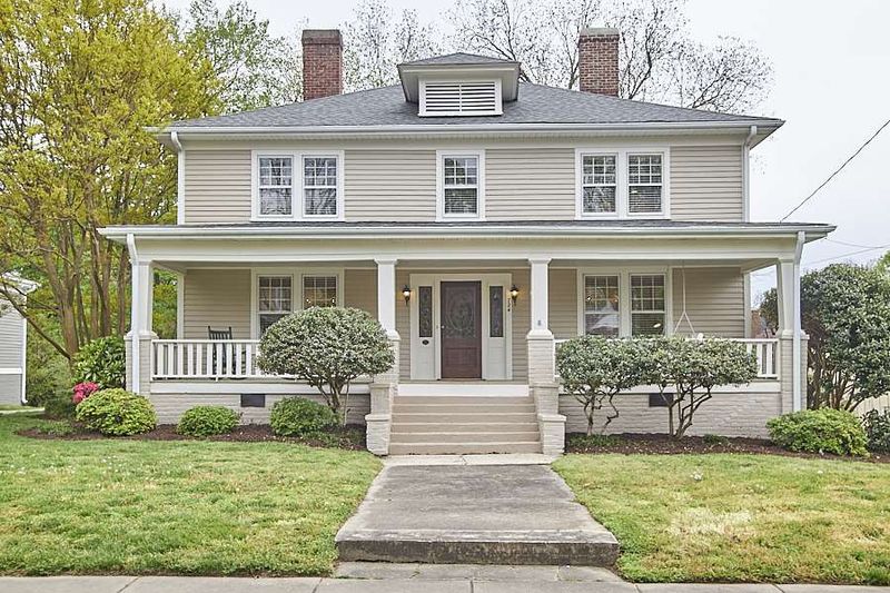 724 W Front St, Burlington, NC 27215