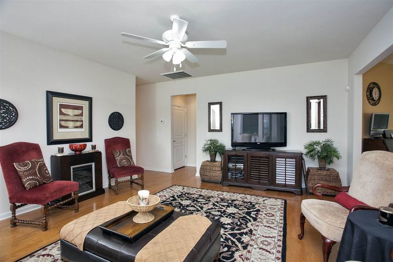 724 Hornchurch Loop, Cary, NC 27519
