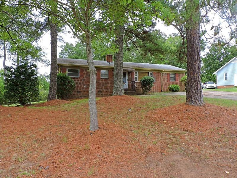 724 Lindley Dr, Durham, NC 27703