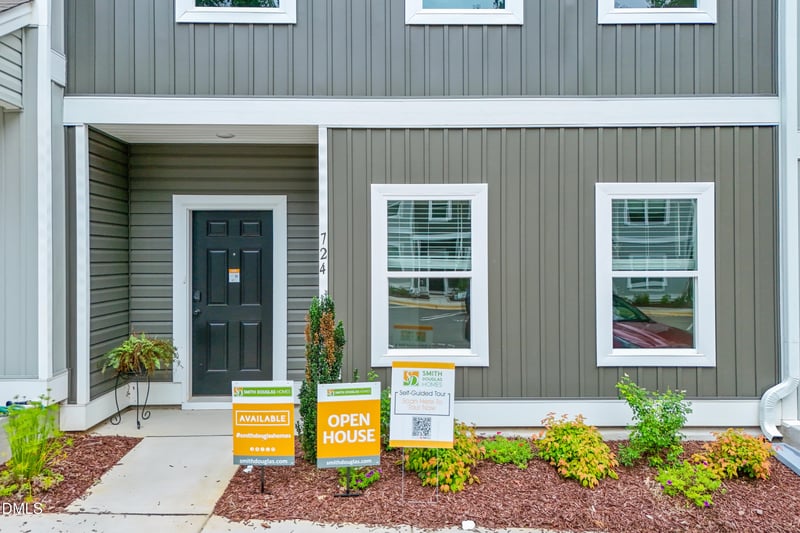 724 Orchard Vista Cir, Raleigh, NC 27606