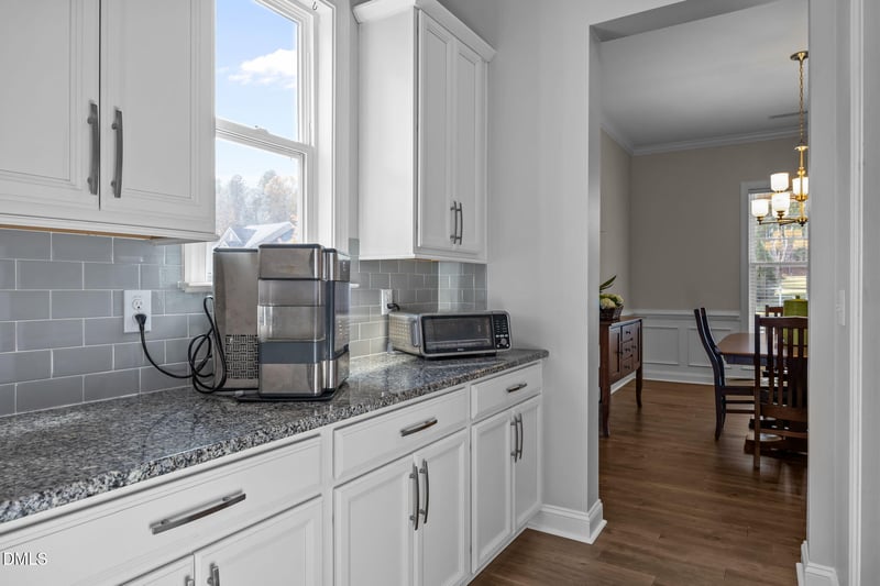 724 Peninsula Forest Pl, Cary, NC 27519