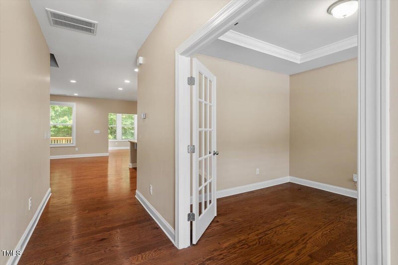 724 Piermont Dr, Cary, NC 27519