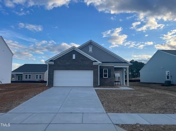 724 Shepard Rock Dr, Zebulon, NC 27597