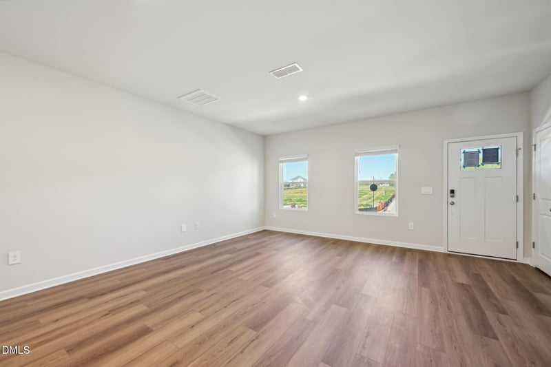 724 Southland Dr, Zebulon, NC 27597
