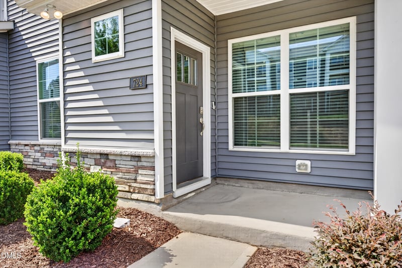 724 Westec Way, Fuquay Varina, NC 27526