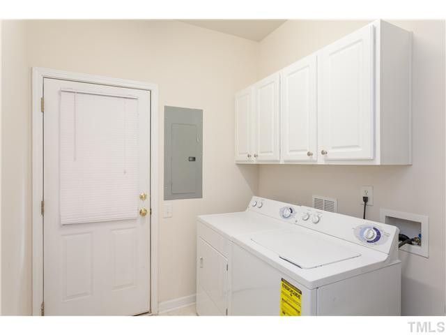 7242 Galon Glen Rd, Raleigh, NC 27613