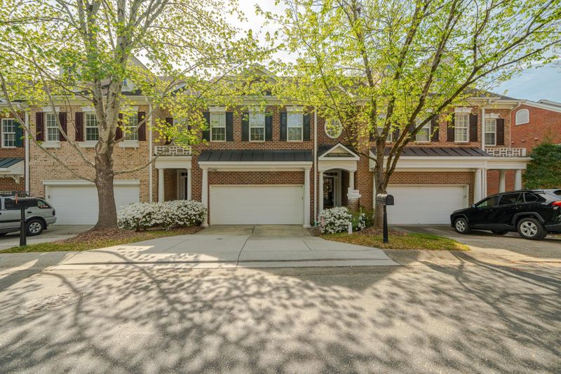 7242 Summit Waters Ln, Raleigh, NC 27613
