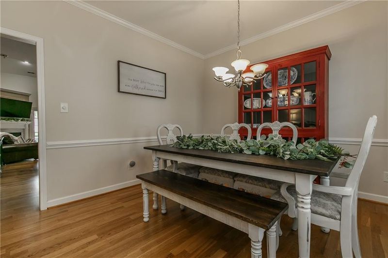 7243 Aquinas Ave, Raleigh, NC 27617