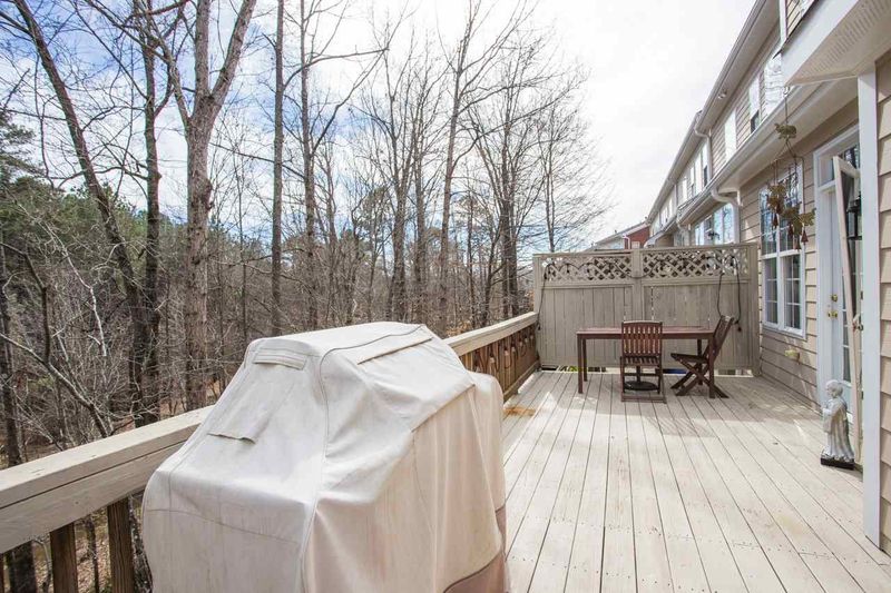 7248 Summit Waters Ln, Raleigh, NC 27613