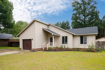 7249 Pebblebrook Dr, Fayetteville, NC 28314