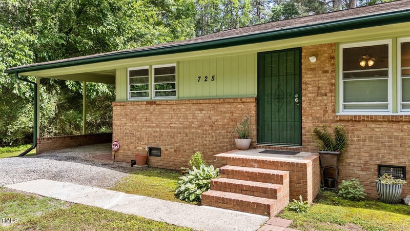 725-727 Locust Ln, Raleigh, NC 27603