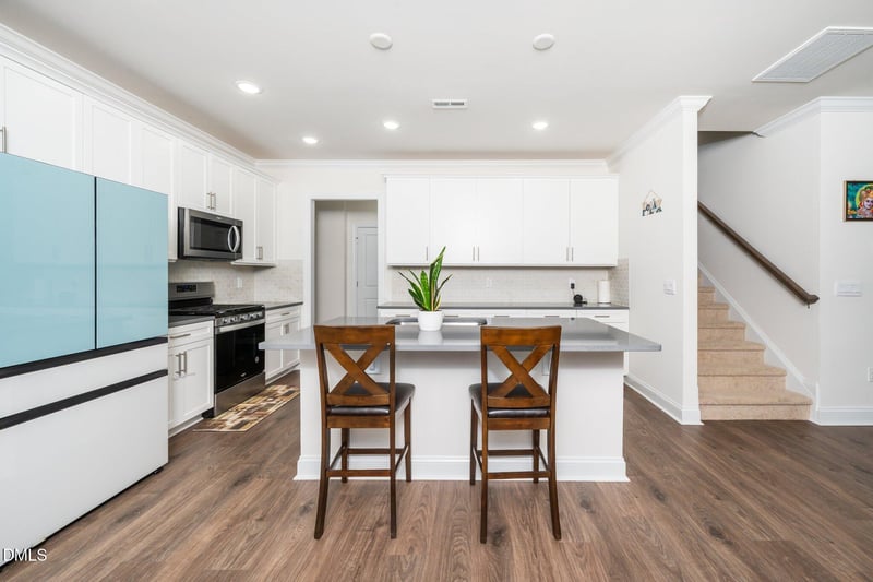 725 Andrade Dr, Fuquay Varina, NC 27526